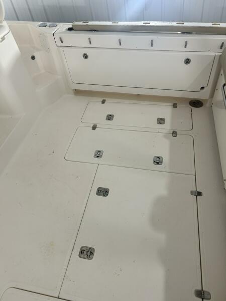 38' 2016 Pursuit OS 385 Offshore