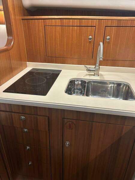 38ft Pursuit Yacht For Sale