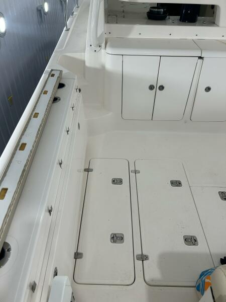 38' 2016 Pursuit OS 385 Offshore