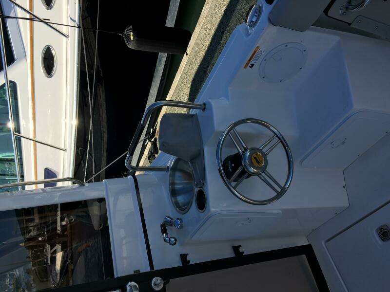 32ft Cutwater Yacht For Sale