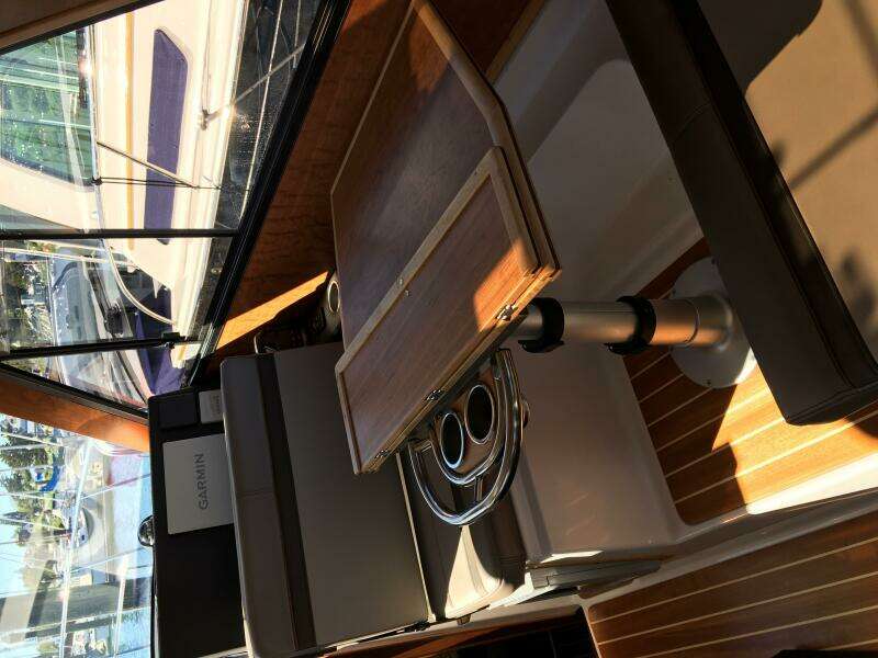 32ft Cutwater Yacht For Sale