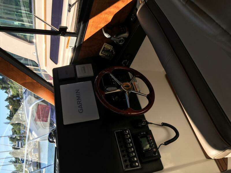 32ft Cutwater Yacht For Sale