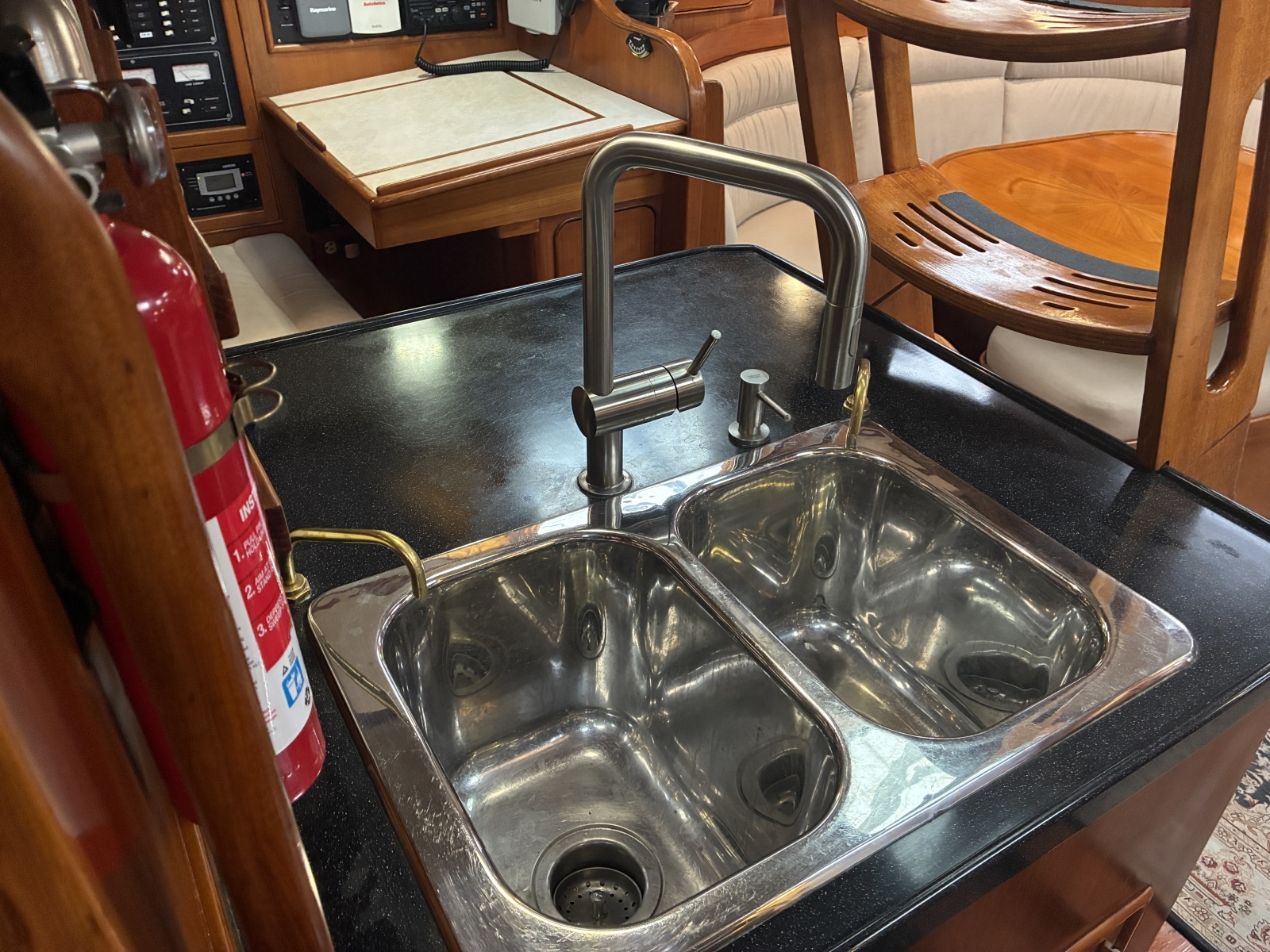 1996 Hylas 46 - Galley