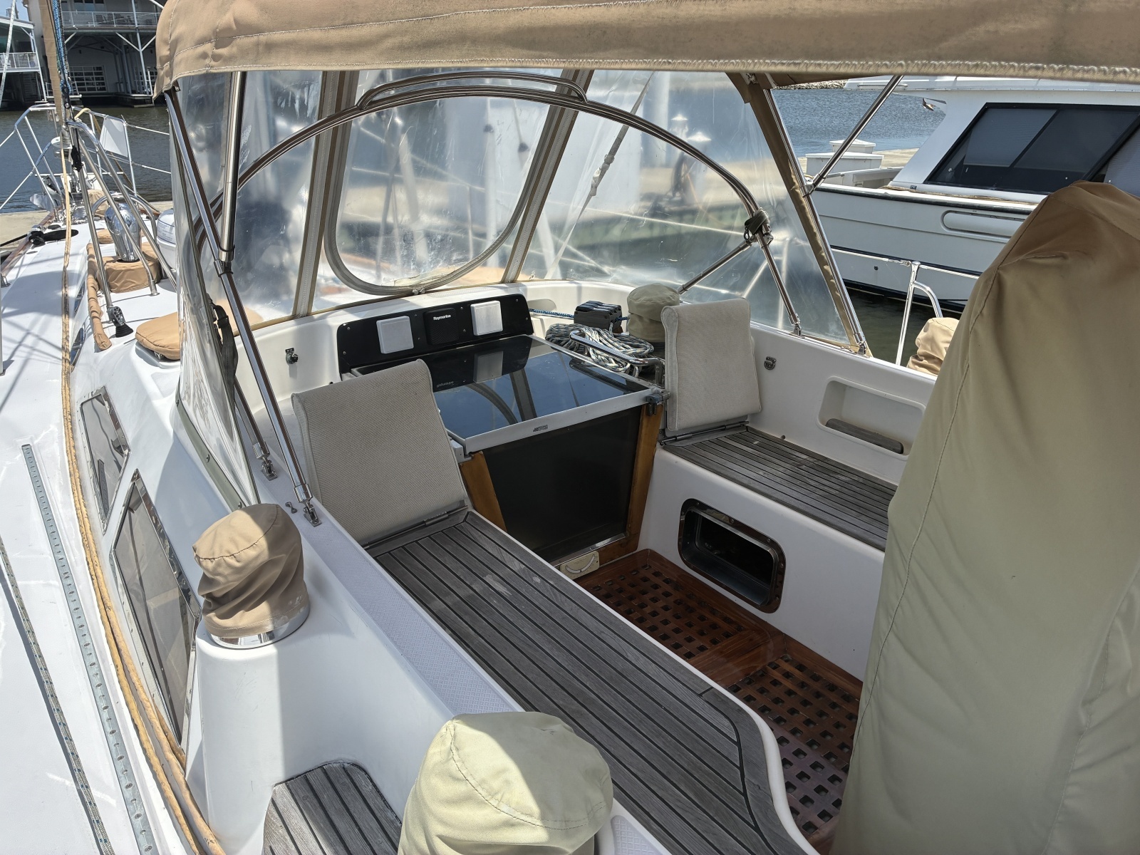 1996 Hylas 46 - 