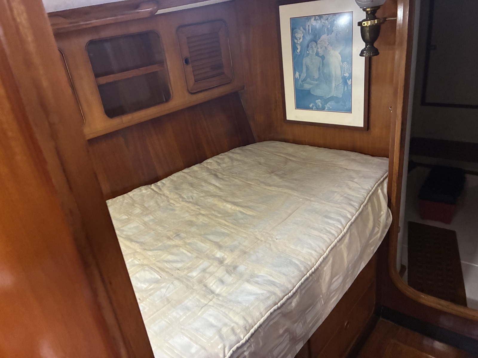1996 Hylas 46 - Guest Cabin