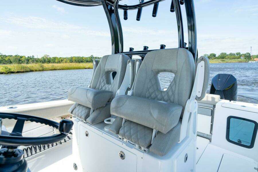 28ft Sportsman Yacht For Sale