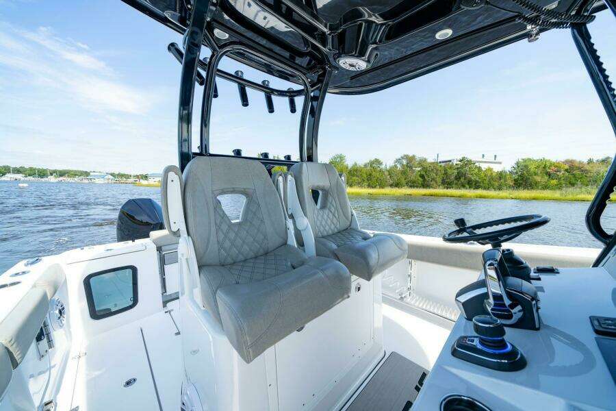 28ft Sportsman Yacht For Sale