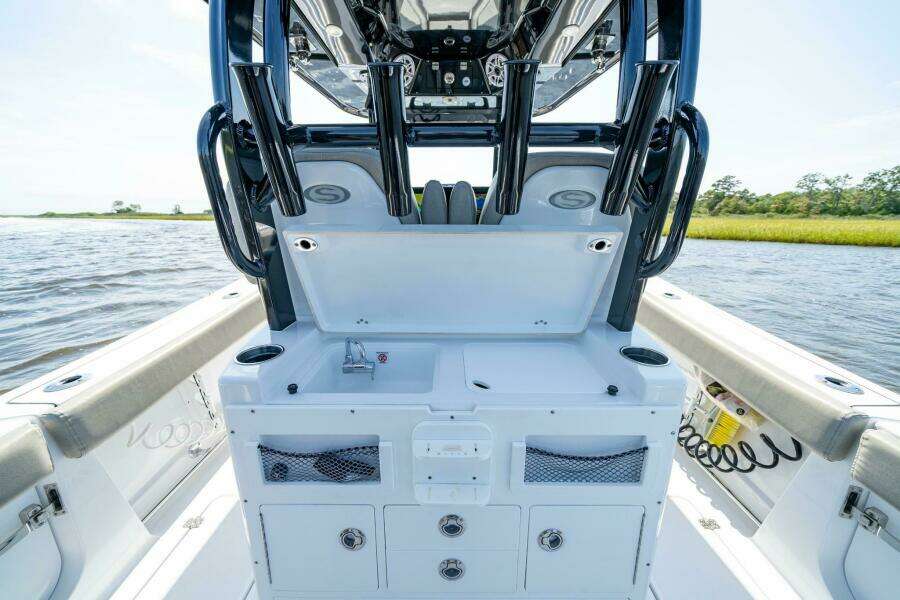 28ft Sportsman Yacht For Sale