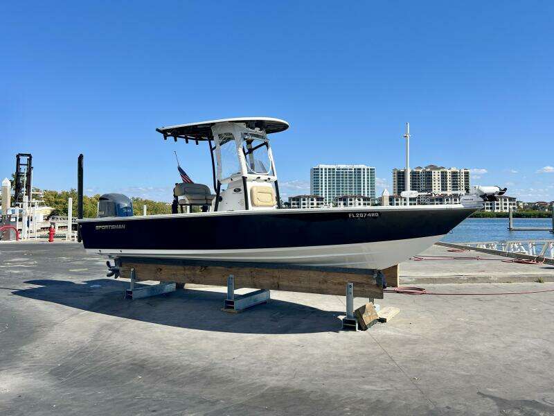 24ft Sportsman Yacht For Sale
