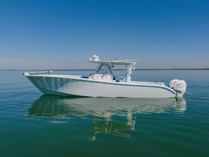 39ft Yellowfin Yacht For Sale
