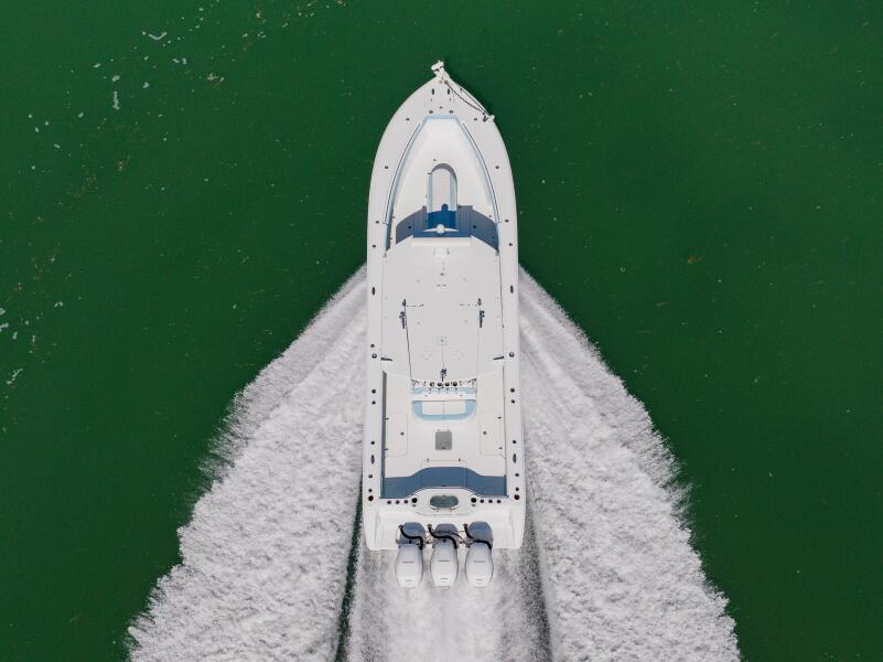 39' 2015 Yellowfin Offshore