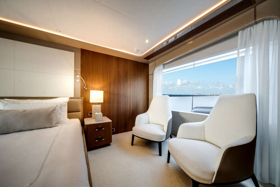 98ft Ocean Alexander Yacht For Sale