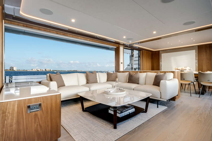 98ft Ocean Alexander Yacht For Sale