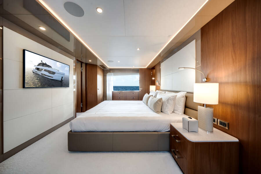 98ft Ocean Alexander Yacht For Sale