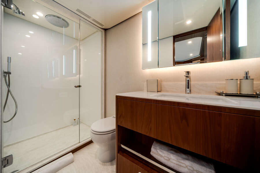 98ft Ocean Alexander Yacht For Sale