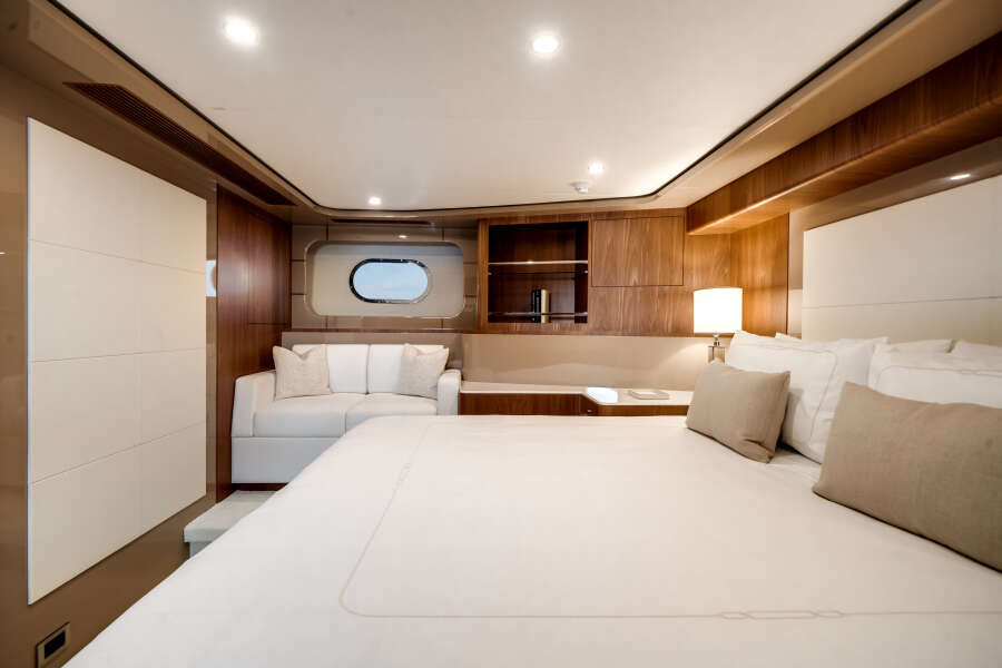 98ft Ocean Alexander Yacht For Sale