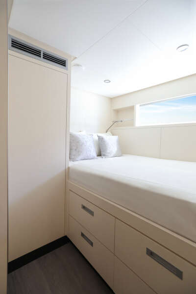 88ft Ocean Alexander Yacht For Sale