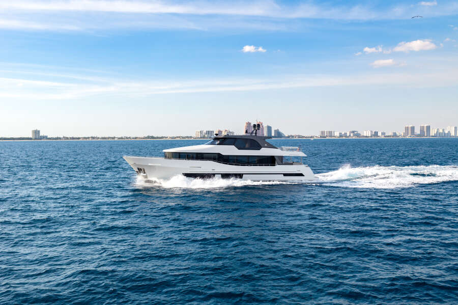 88ft Ocean Alexander Yacht For Sale