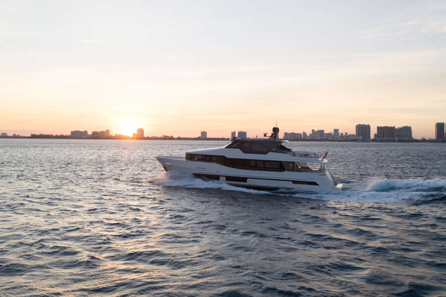 88ft Ocean Alexander Yacht For Sale