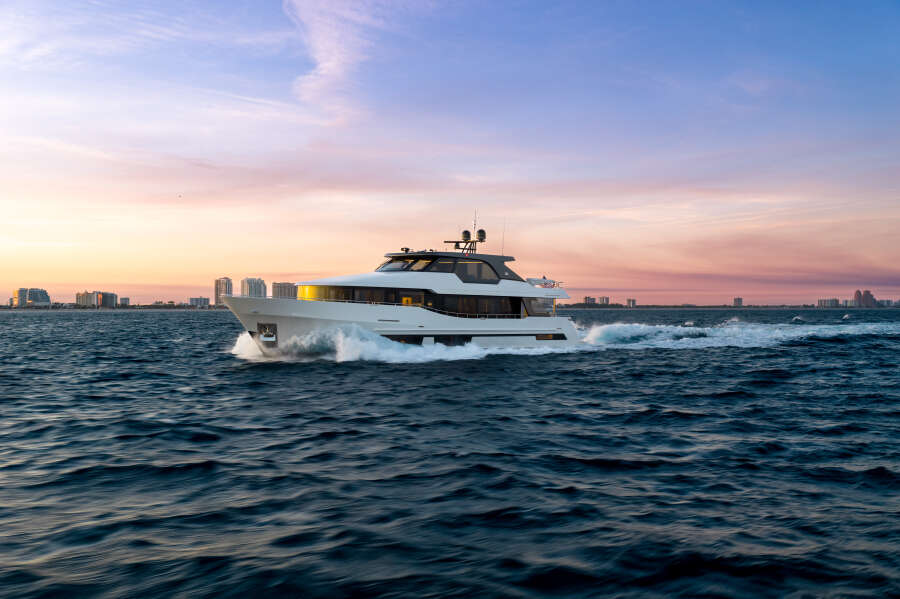 88ft Ocean Alexander Yacht For Sale