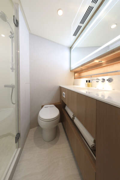 88ft Ocean Alexander Yacht For Sale