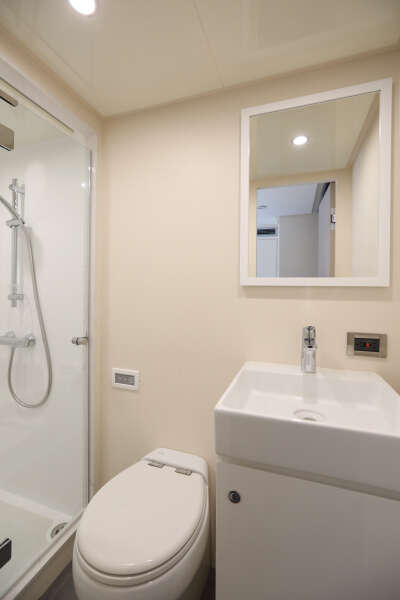 88ft Ocean Alexander Yacht For Sale