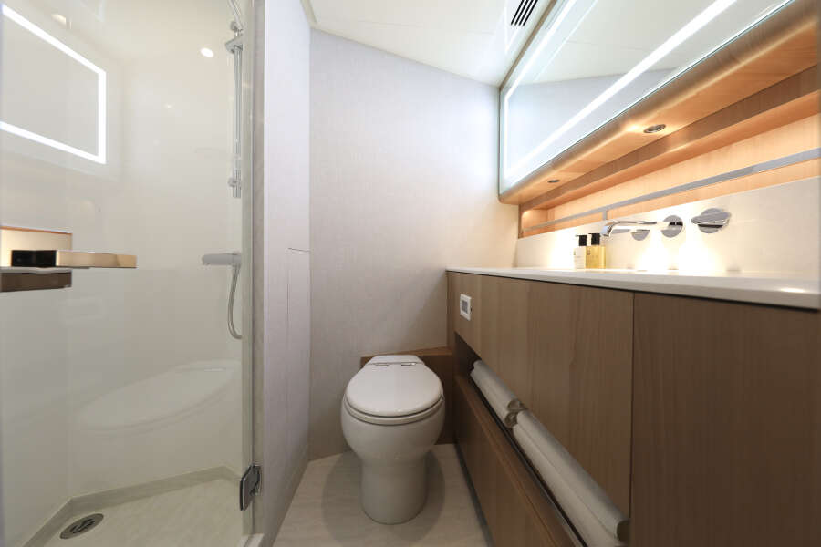 88ft Ocean Alexander Yacht For Sale