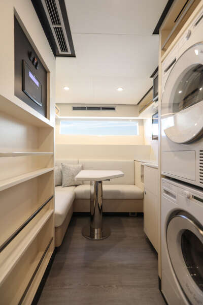 88ft Ocean Alexander Yacht For Sale