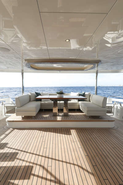 88ft Ocean Alexander Yacht For Sale
