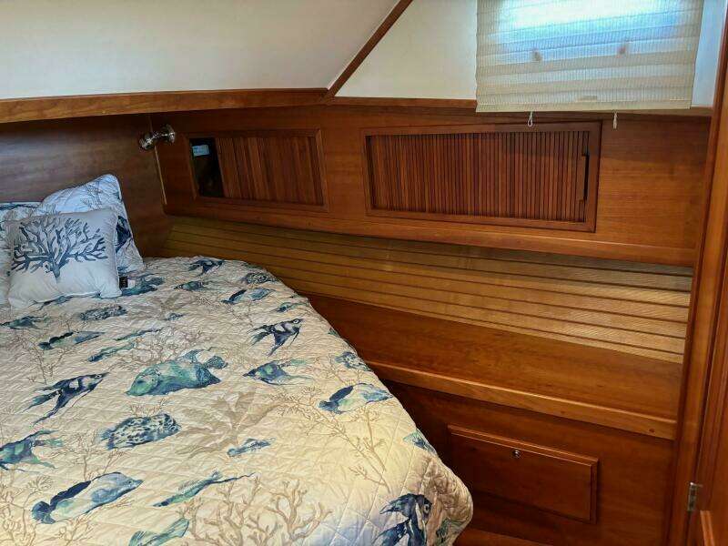 BLUE MOON 36ft Sabreline Yacht For Sale