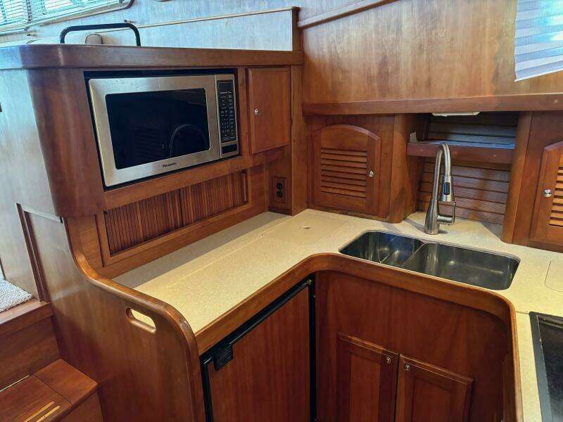 BLUE MOON 36ft Sabreline Yacht For Sale
