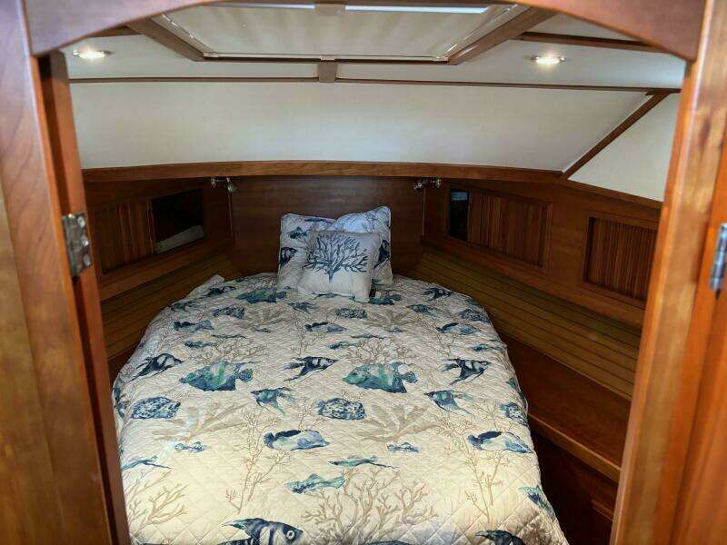 BLUE MOON 36ft Sabreline Yacht For Sale