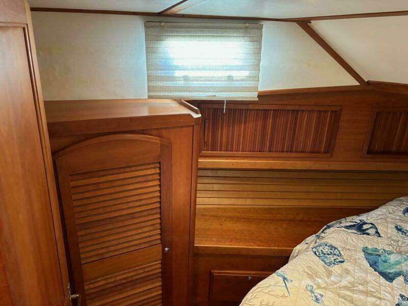 BLUE MOON 36ft Sabreline Yacht For Sale