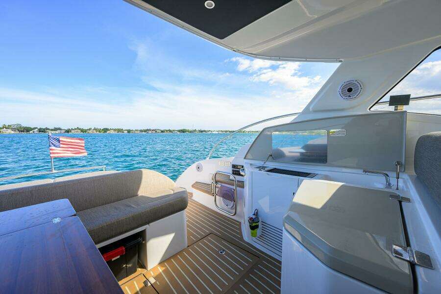 CHLOE 45ft Azimut Yacht For Sale