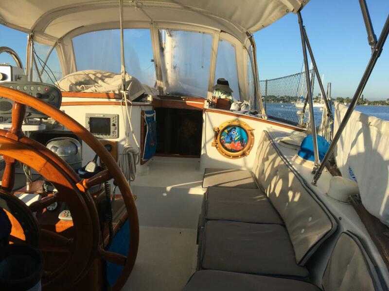 36' 1977 Ericson 36 C