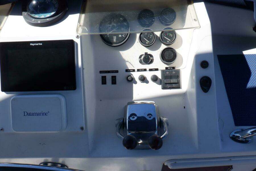 Zeus 47ft Marine Trader Yacht For Sale
