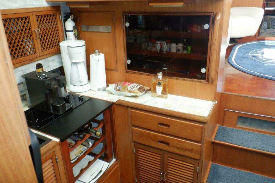 Zeus 47ft Marine Trader Yacht For Sale