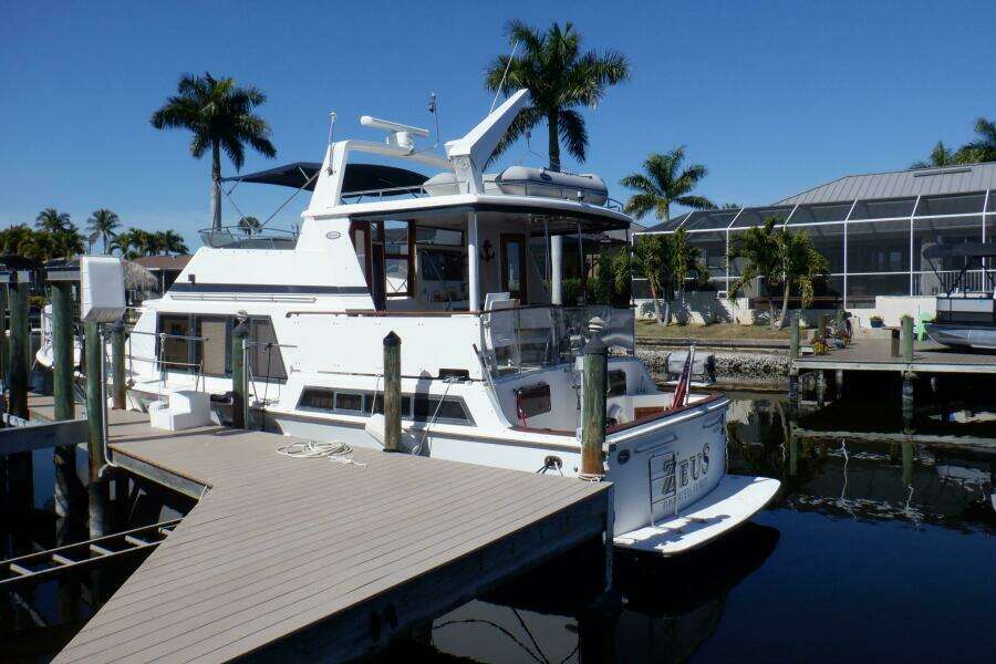 Zeus 47ft Marine Trader Yacht For Sale