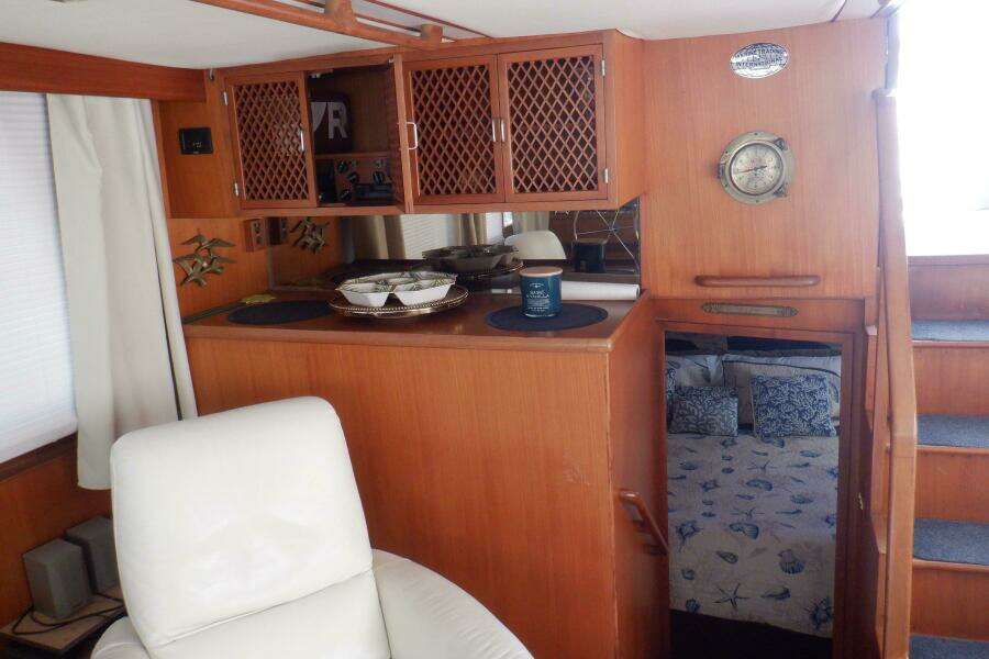 Zeus 47ft Marine Trader Yacht For Sale