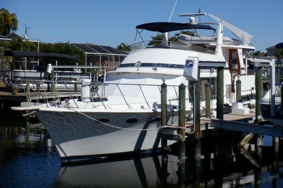 Zeus 47ft Marine Trader Yacht For Sale