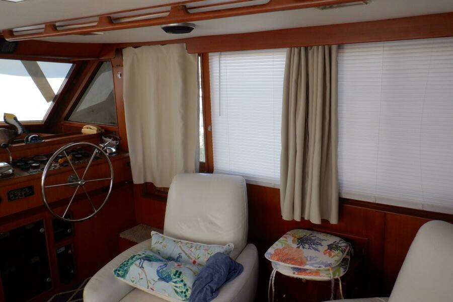 Zeus 47ft Marine Trader Yacht For Sale