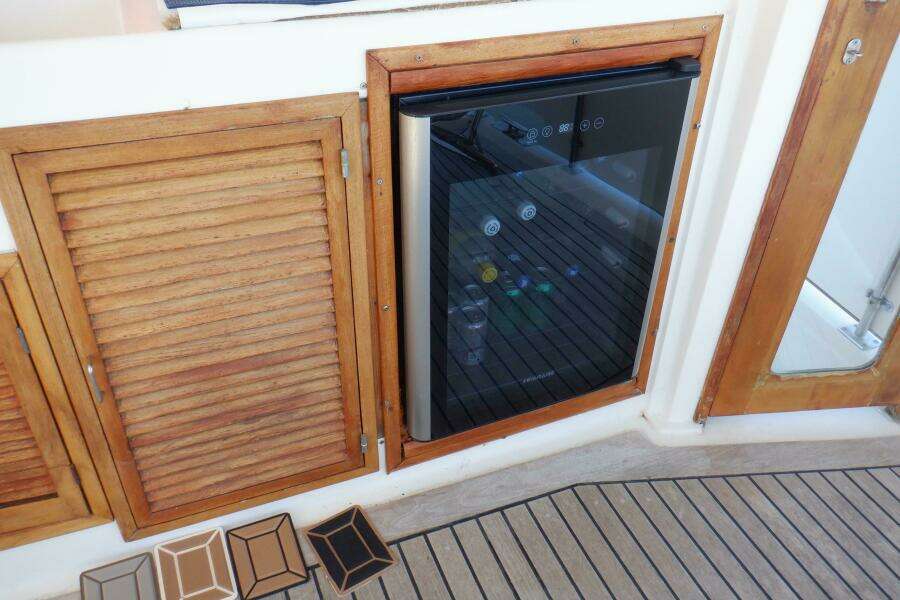 Zeus 47ft Marine Trader Yacht For Sale
