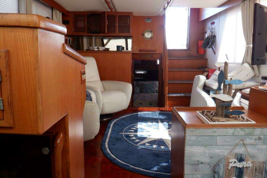 Zeus 47ft Marine Trader Yacht For Sale