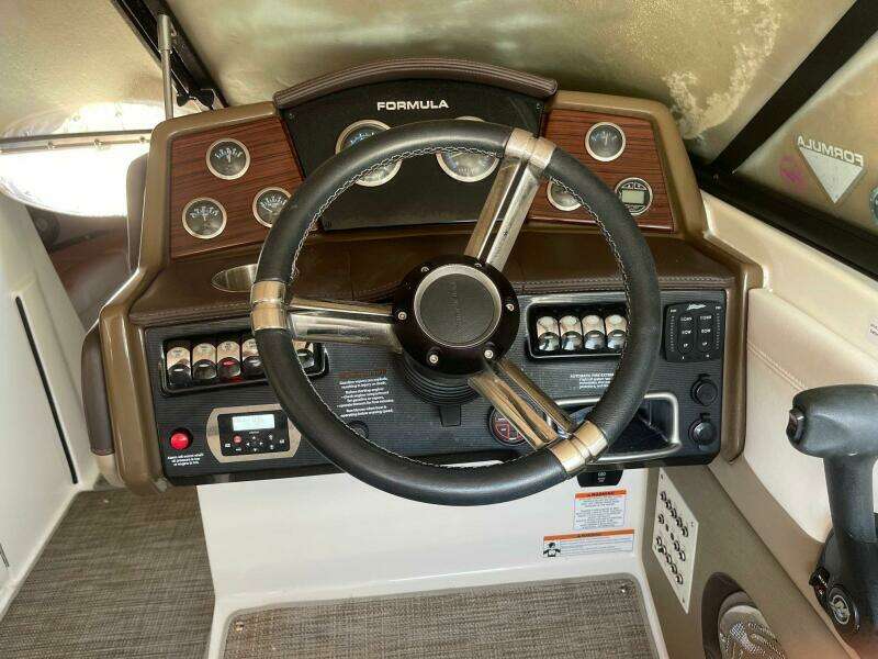 24ft Formula Yacht For Sale