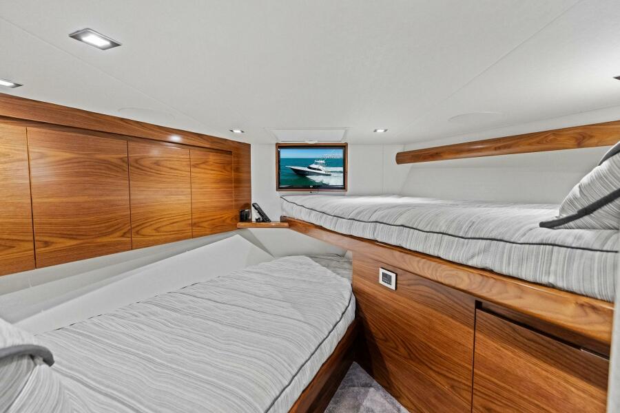 54' 2023 Viking 54 Convertible