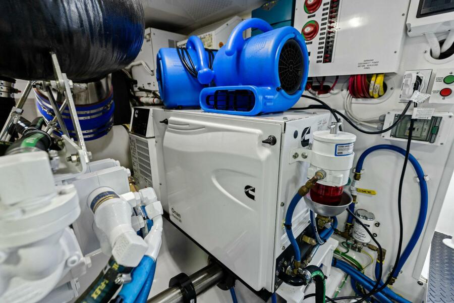 54' 2023 Viking 54 Convertible