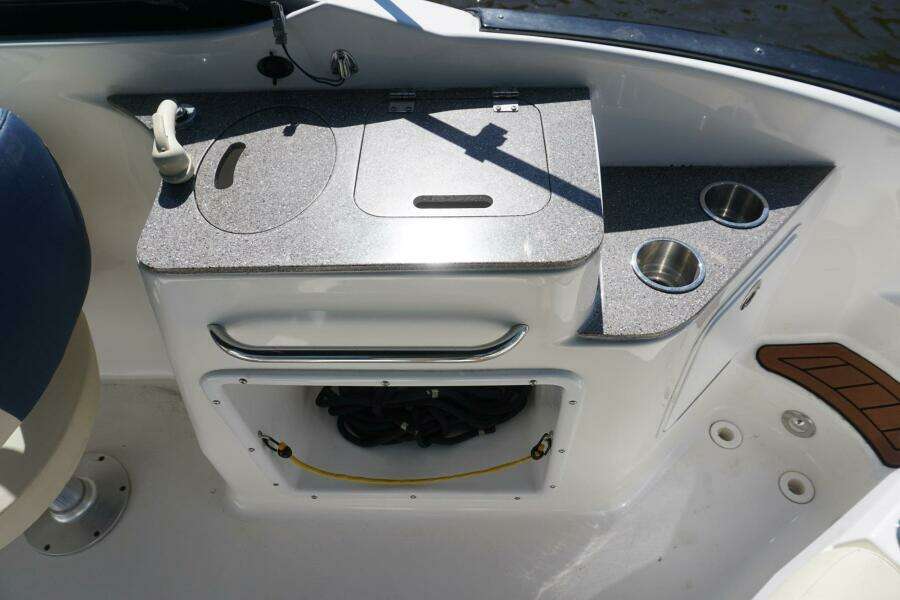 24ft Hurricane Yacht For Sale