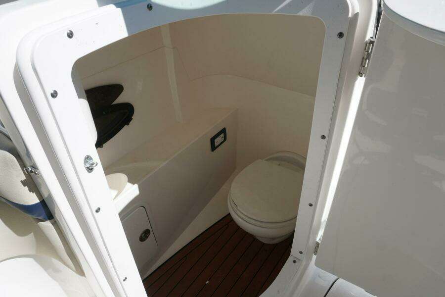 24ft Hurricane Yacht For Sale