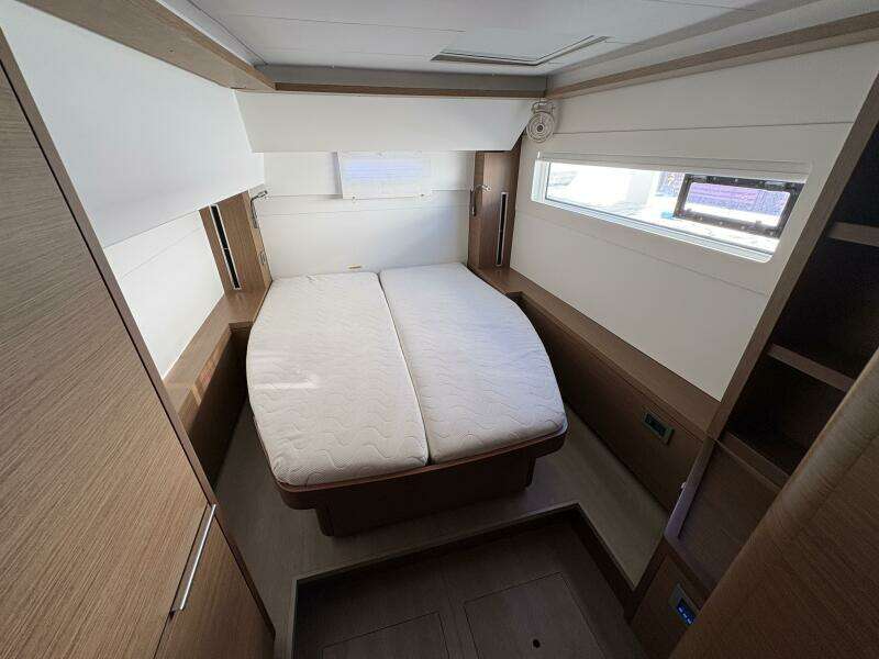 Shamwari 46ft Lagoon Yacht For Sale