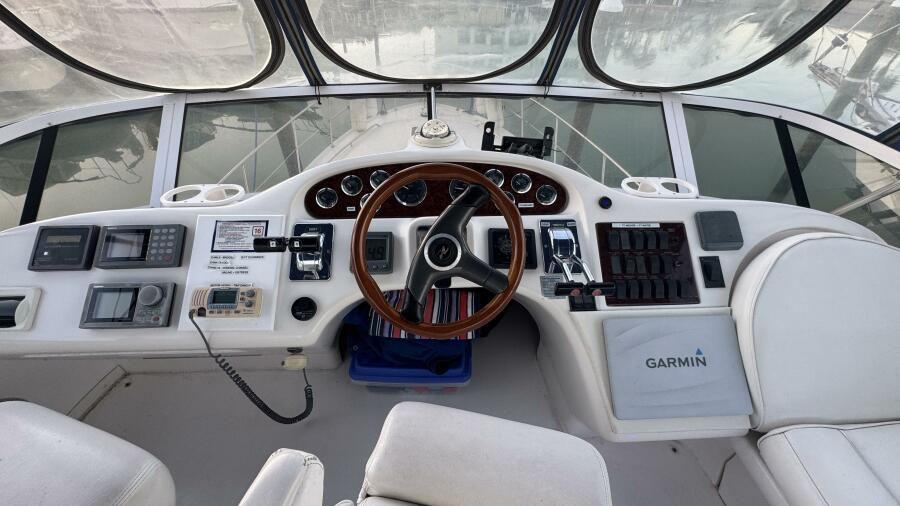 42' 2000 Sea Ray 420 Aft Cabin